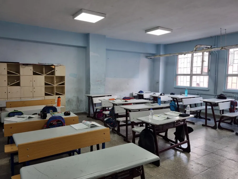 İlyasbey Orta Okulu Bakıma Hasret